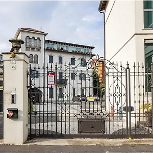  Appartement Lux 2 Metro M2